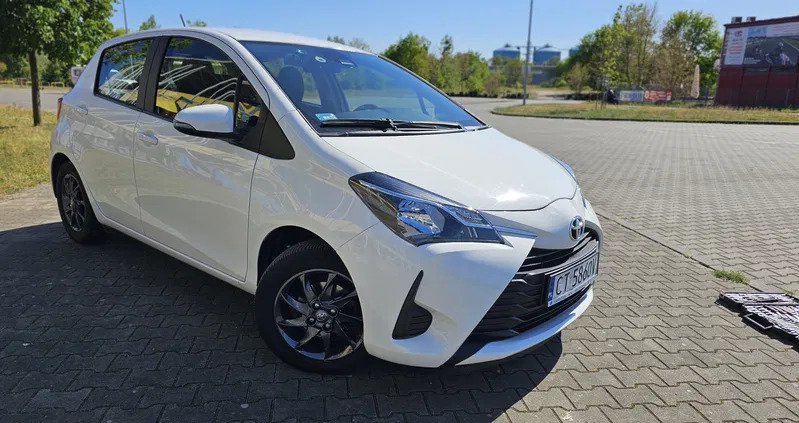 toyota yaris kujawsko-pomorskie Toyota Yaris cena 50900 przebieg: 49850, rok produkcji 2019 z Toruń